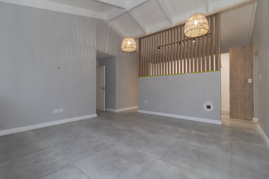 4 Bedroom Property for Sale in Denver Park Western Cape